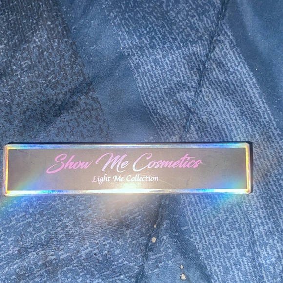 Show Me Cosmetics light me collection 3 Bomb (Red) lipgloss. - Picture 4 of 4